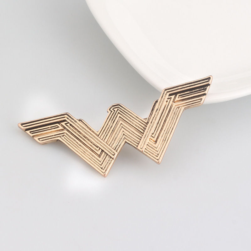 여자 별빛 크라운 모자를 쓰고 있죠 로고 배지 금속 황 - Women Accessories Logo 리뷰 및 가격