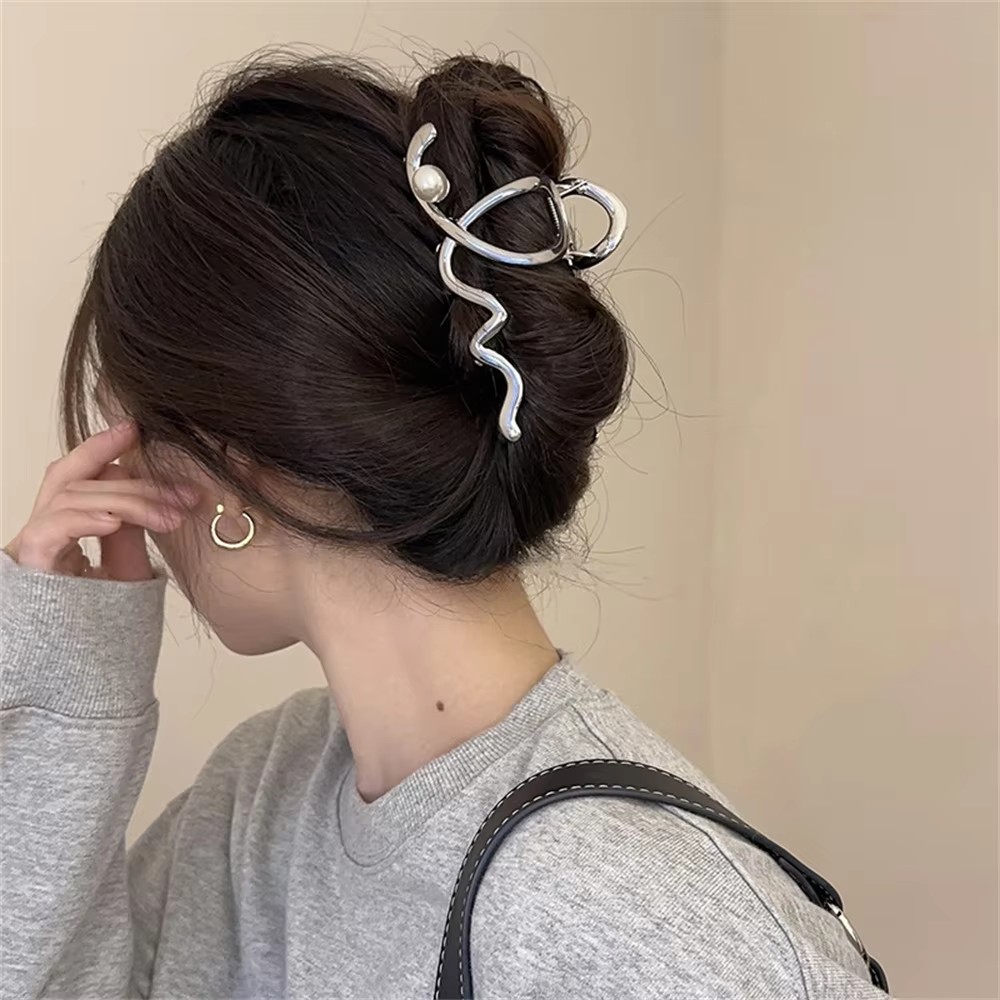 빅 웨이브 펄 헤어핀 메탈 클로 클립 골드 실버 블랙  - Women Accessories Sale 리뷰 및 가격